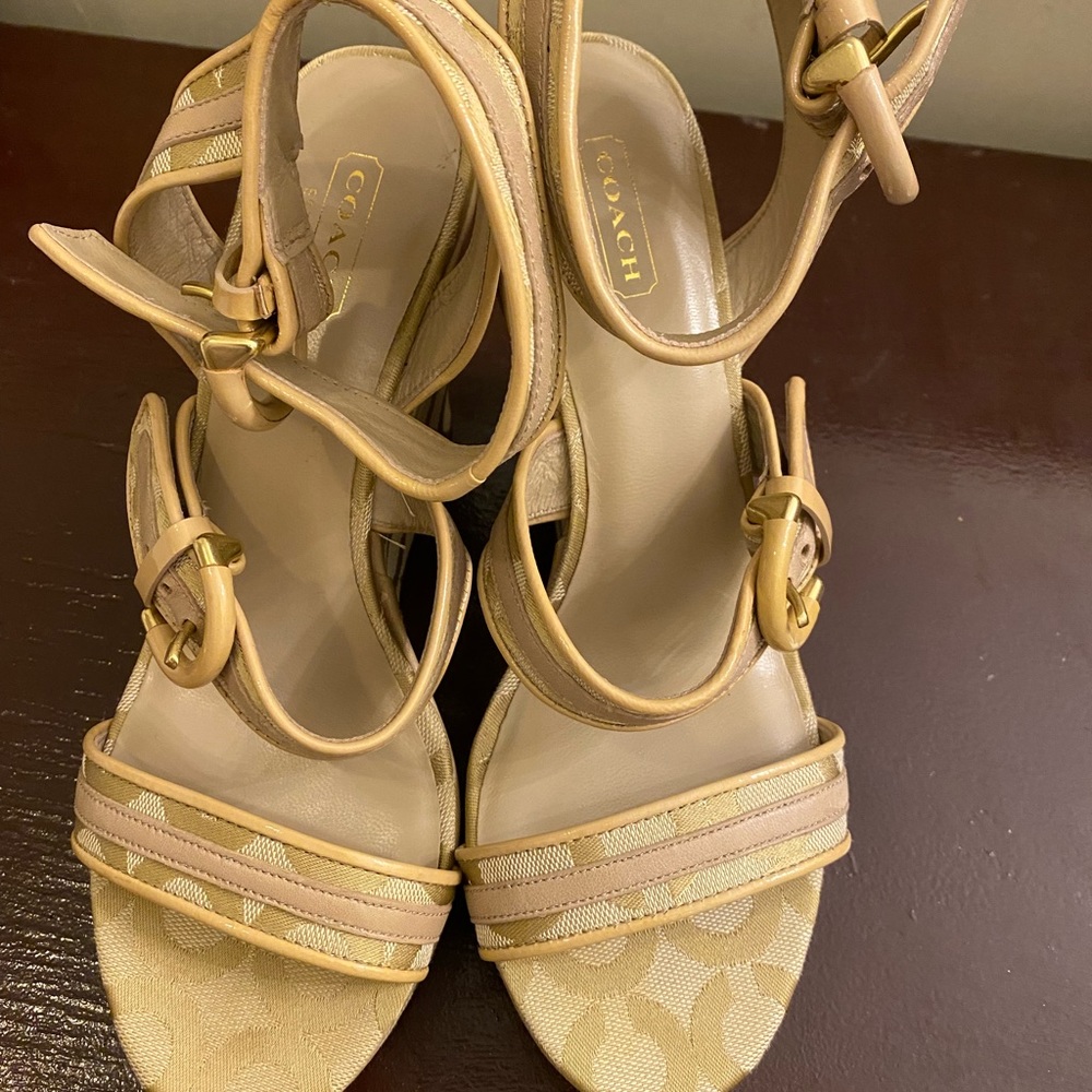 Coach Wedge signature sandal.  Tan. Sz 8